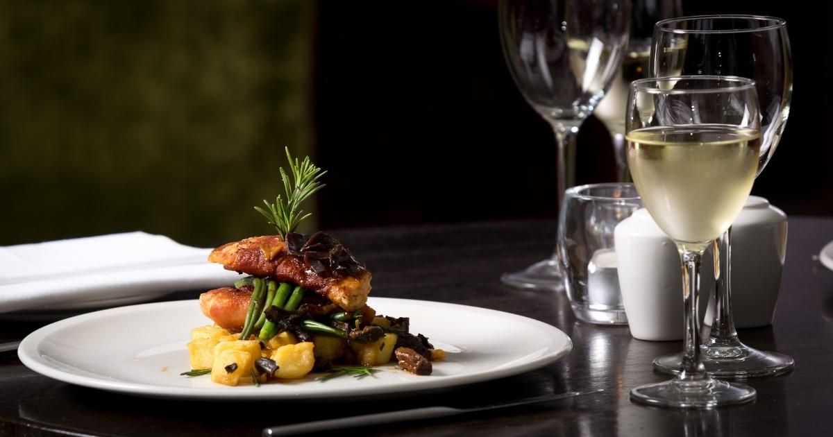 الطعام والمشروبات